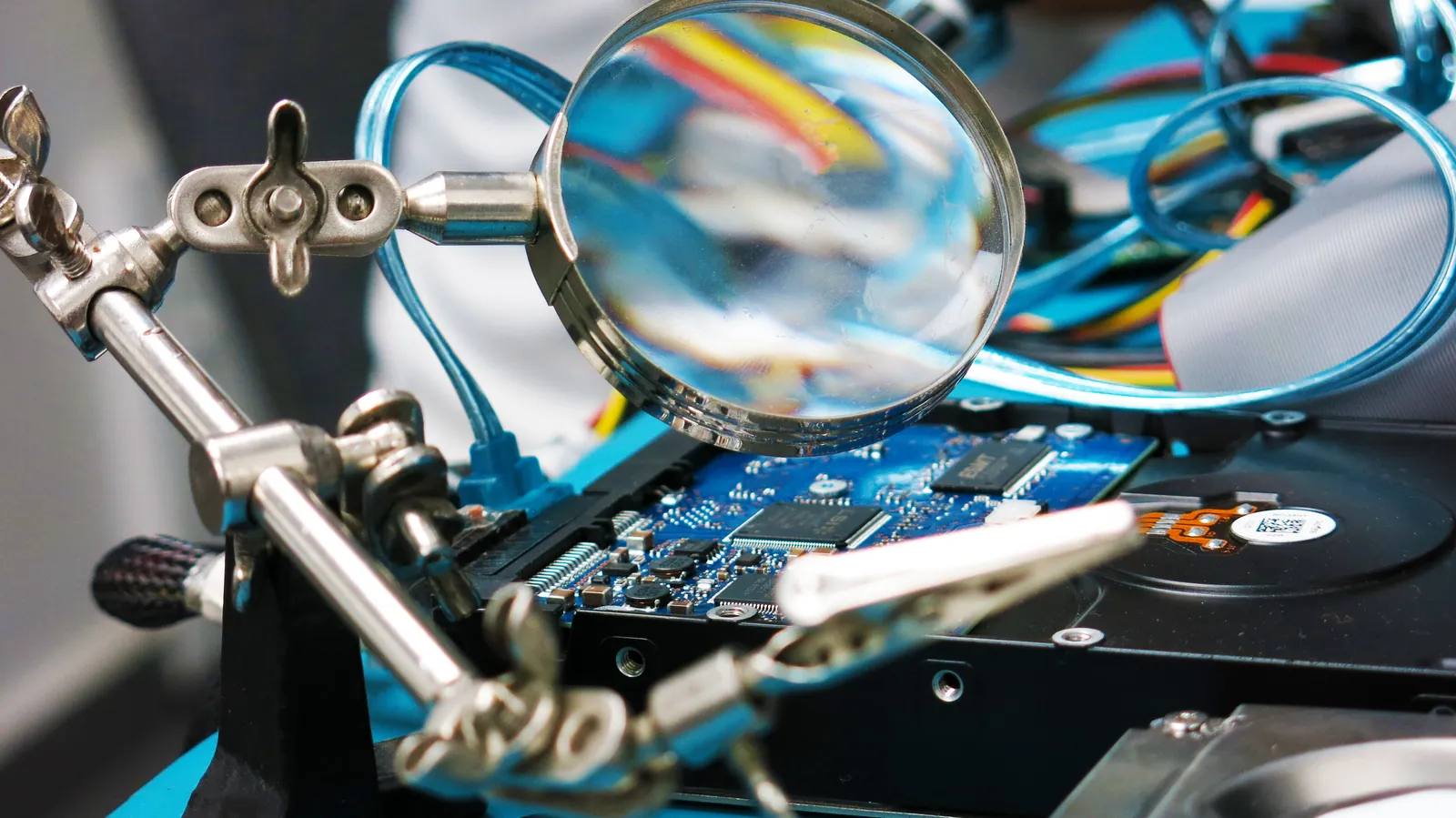 Soldadura de PCB para recuperación de datos